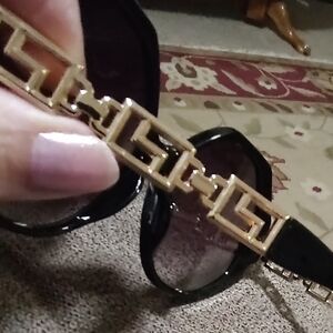 Exotic Designer Look Shades VGUC, No Certificate Of Authenticity Or Box So Cute!